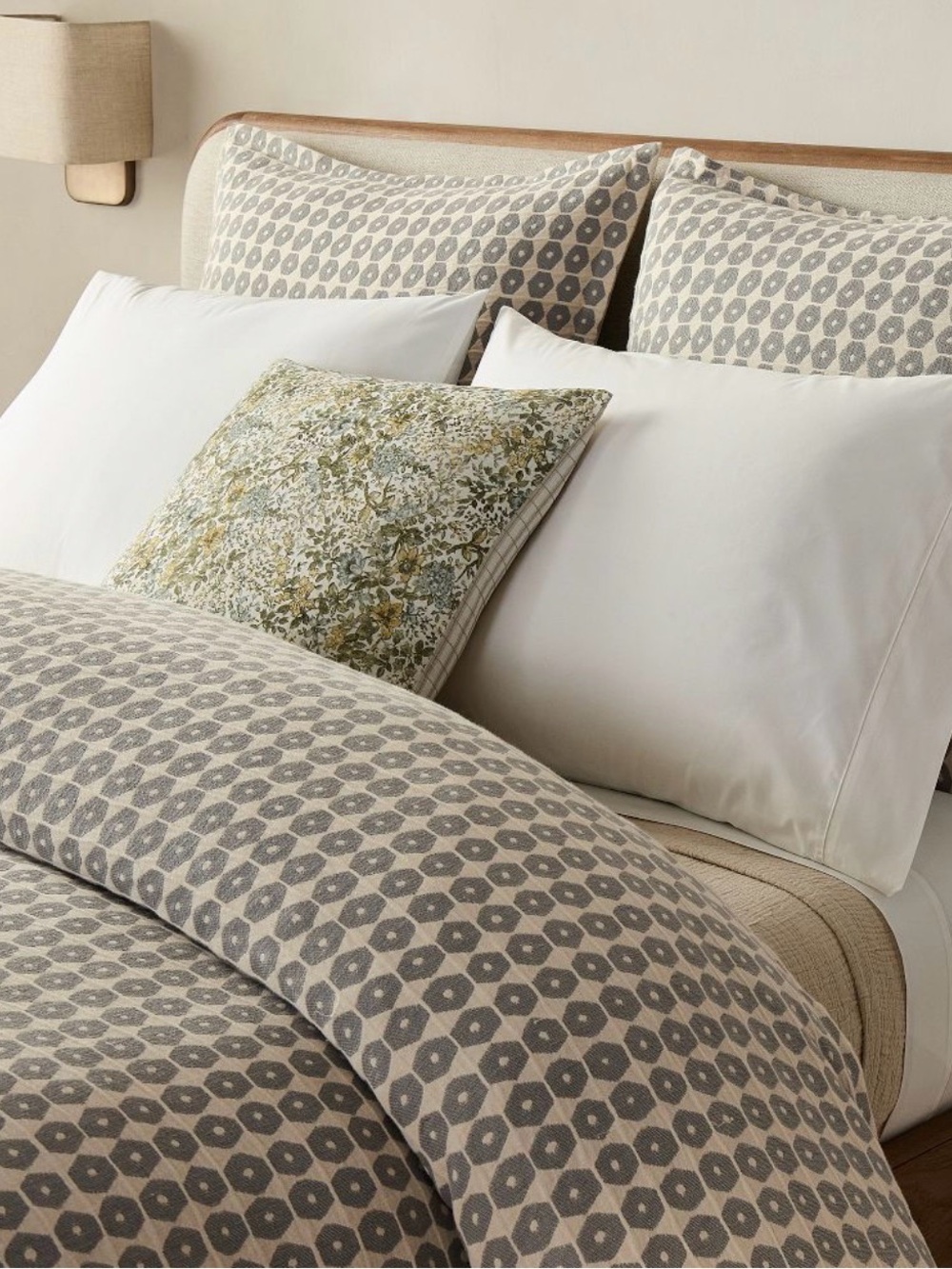 West Elm Honeycomb Woven Duvet Cover Full/Queen Cotton Linen Grey Sand.